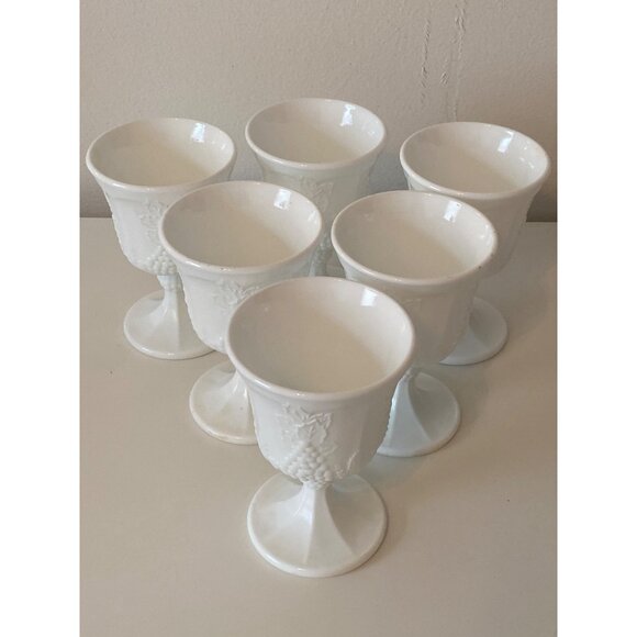 White Milk Glass Water Goblet Stemware Grapes Leaves Replacement Vintage - Picture 12 of 12
